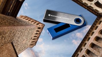 Blockchain Releases Hardware Wallet Co-Developed With Ledger