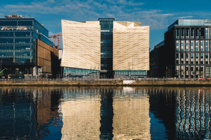 Central Bank of Ireland Governor Talks Crypto, Praises ‘Secure, Decentralized’ Technology