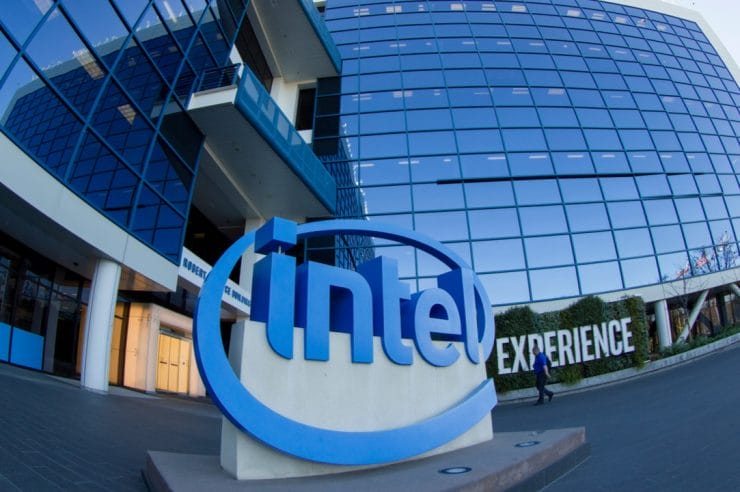 Intel Discloses Holding Coinbase Stake in Filing With SEC