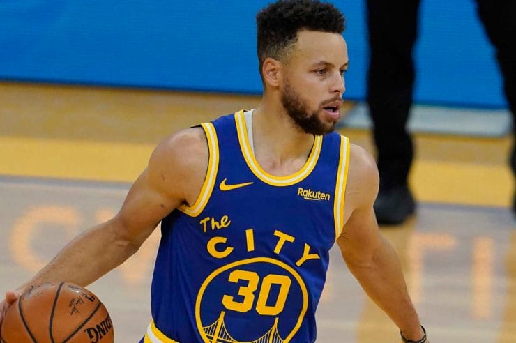 Golden State Warriors Point Guard Stephen Curry Asks for Advice About Cryptocurrencies 1 Golden State Warriors Point Guard Stephen Curry Asks for Advice About Cryptocurrencies