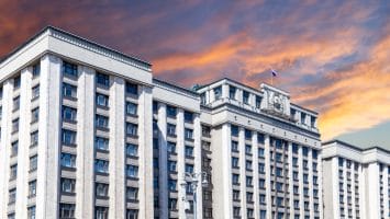 Russian Parliament to Consider Restrictions for Non-Qualified Crypto Investors