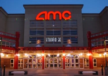 ‪Shiba Inu And Dogecoin Will Be Accepted At AMC Theaters Come March 19th