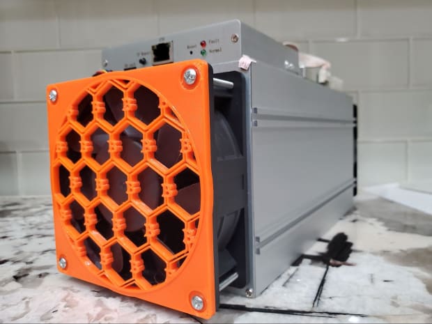 Bitcoin Mining Loaner Program Helps Teach New Users