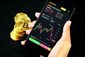 Crypto lawyer John Stark urges SEC to investigate Binance